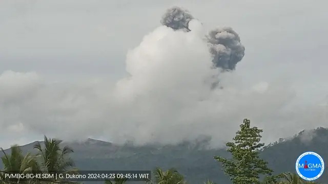 Gunung Dukono di Halmahera mengalami erupsi pada Selasa pagi (23/4/2024), pukul 09.41 WIT.  Ahmad Apriyono Ahmad Apriyono