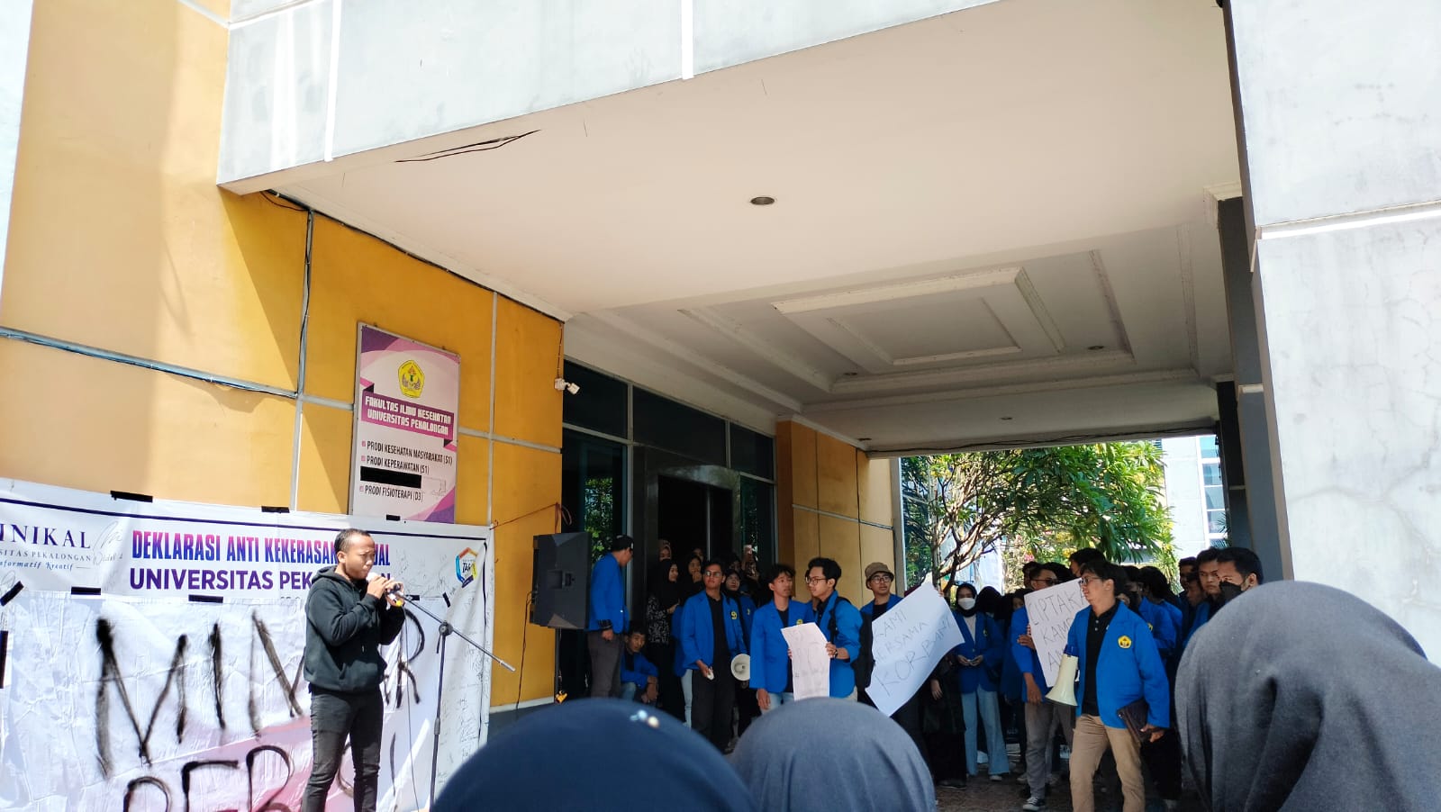 Tuntutan Mahasiswa