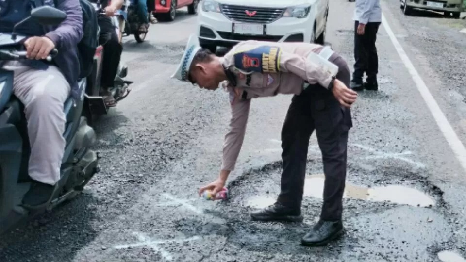 Jalan Rusak Jalan Rusak