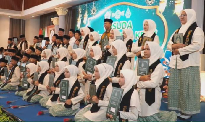Wisuda Tahfiz ke-4 SD Islam Nusantara Wisuda Tahfiz ke-4 SD Islam Nusantara