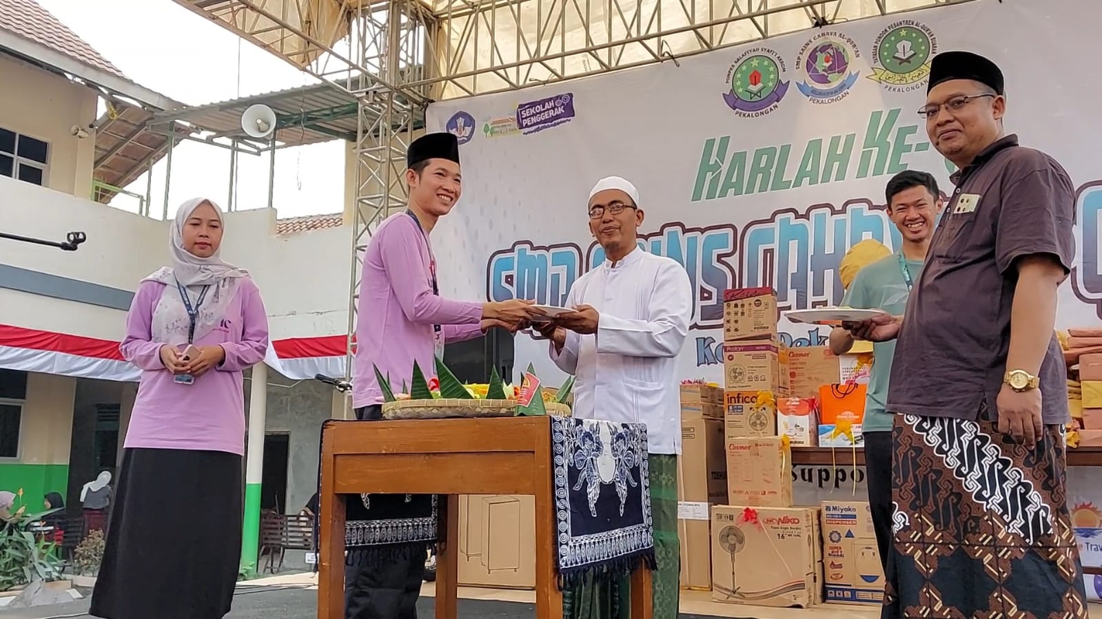 SMP Sains Cahaya