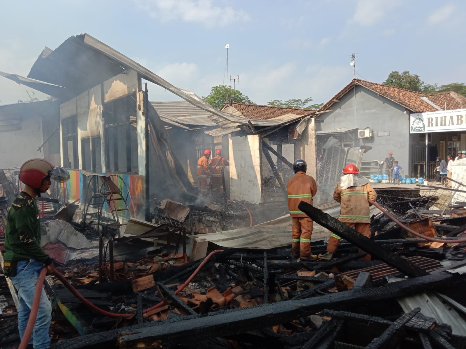 Dalam Sehari, Dua Kasus Kebakaran Terjadi di Jenggot Dalam Sehari, Dua Kasus Kebakaran Terjadi di Jenggot