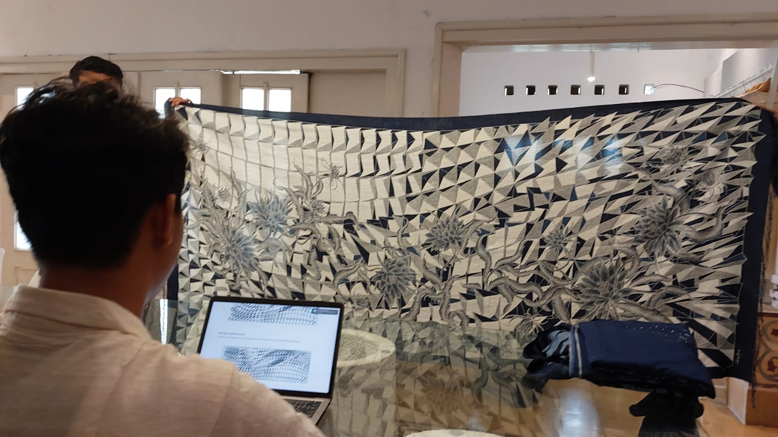 Batik AI