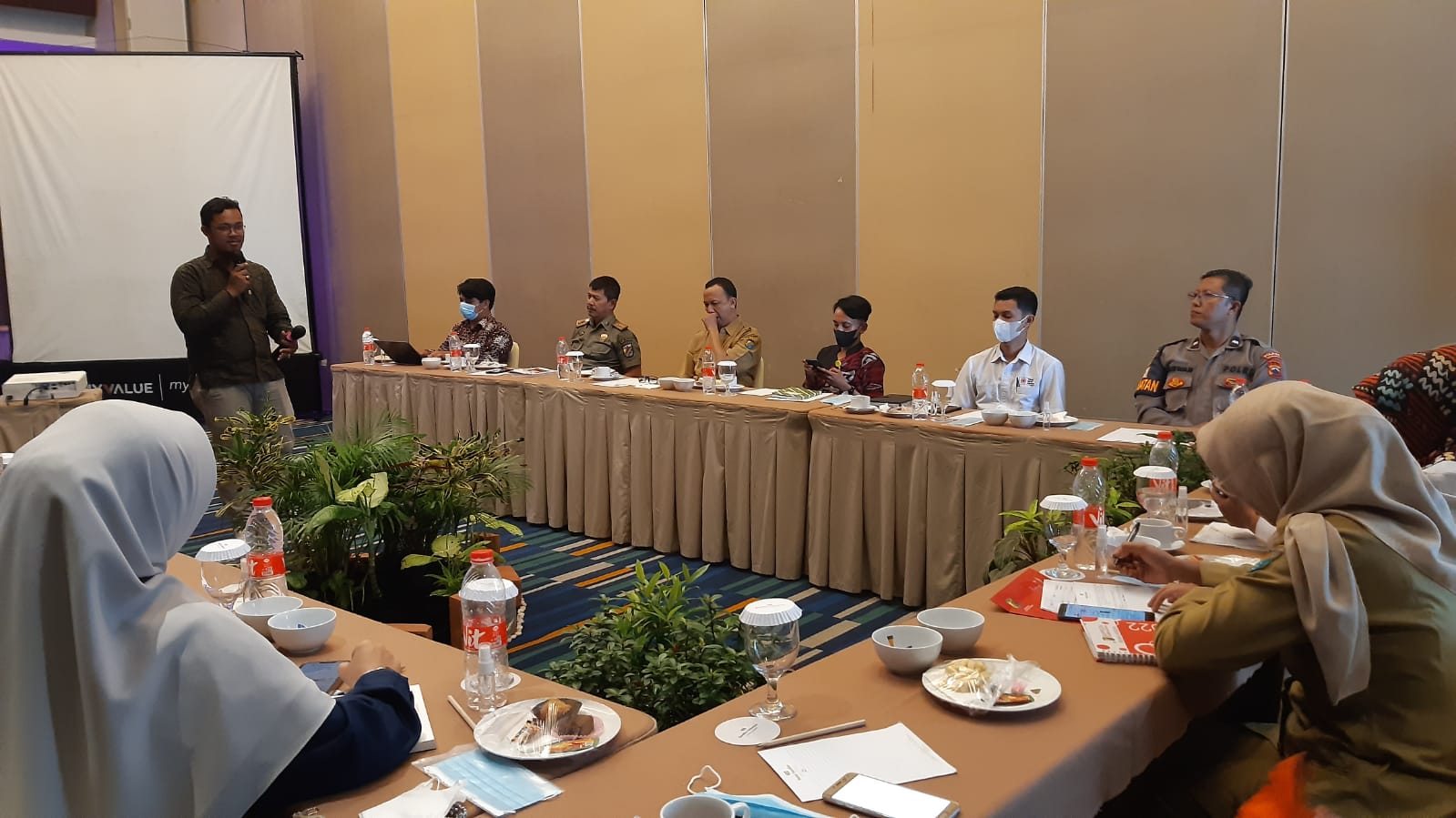 FKPB Ajak Masyarakat Putuskan Mata Rantai HIV di Kota Batik FKPB Ajak Masyarakat Putuskan Mata Rantai HIV di Kota Batik