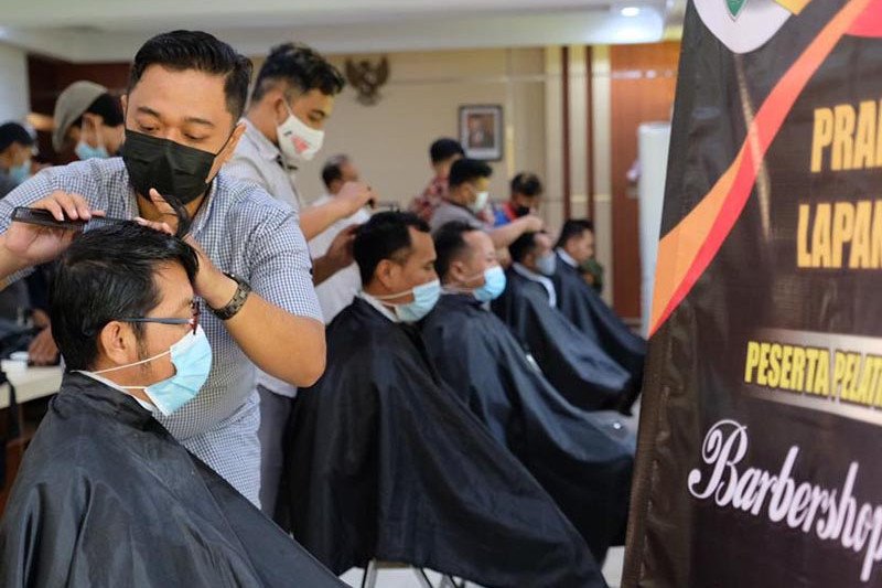 Potong Rambut Potong Rambut