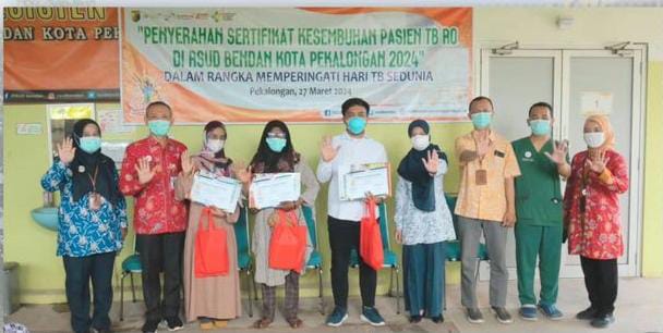 Penyerahan Sertifikat TB-RO