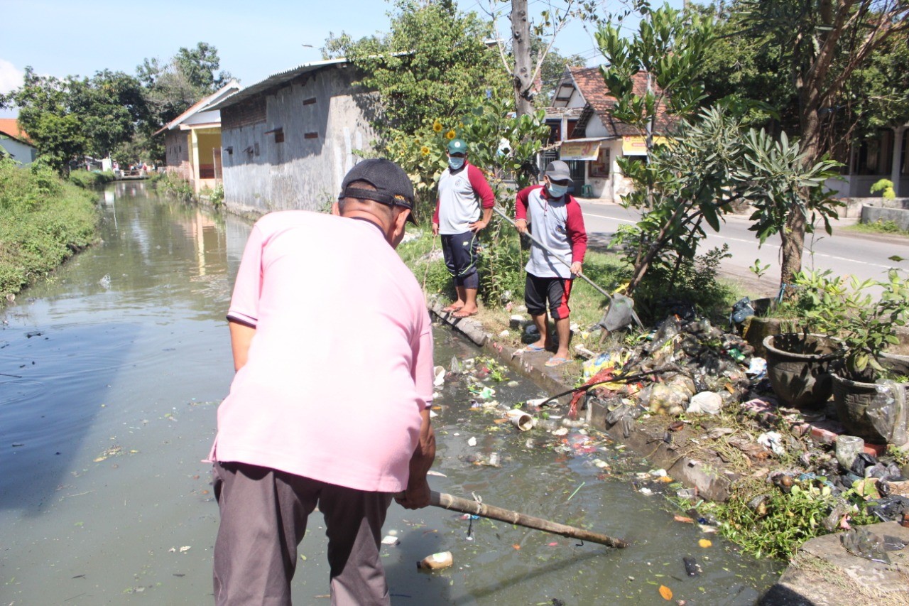 Upayakan Lingkungan Bersih dan Nyaman, Mahasiswa KKN UIN Gusdur Akan Lakukan Kegiatan Bersih Sungai