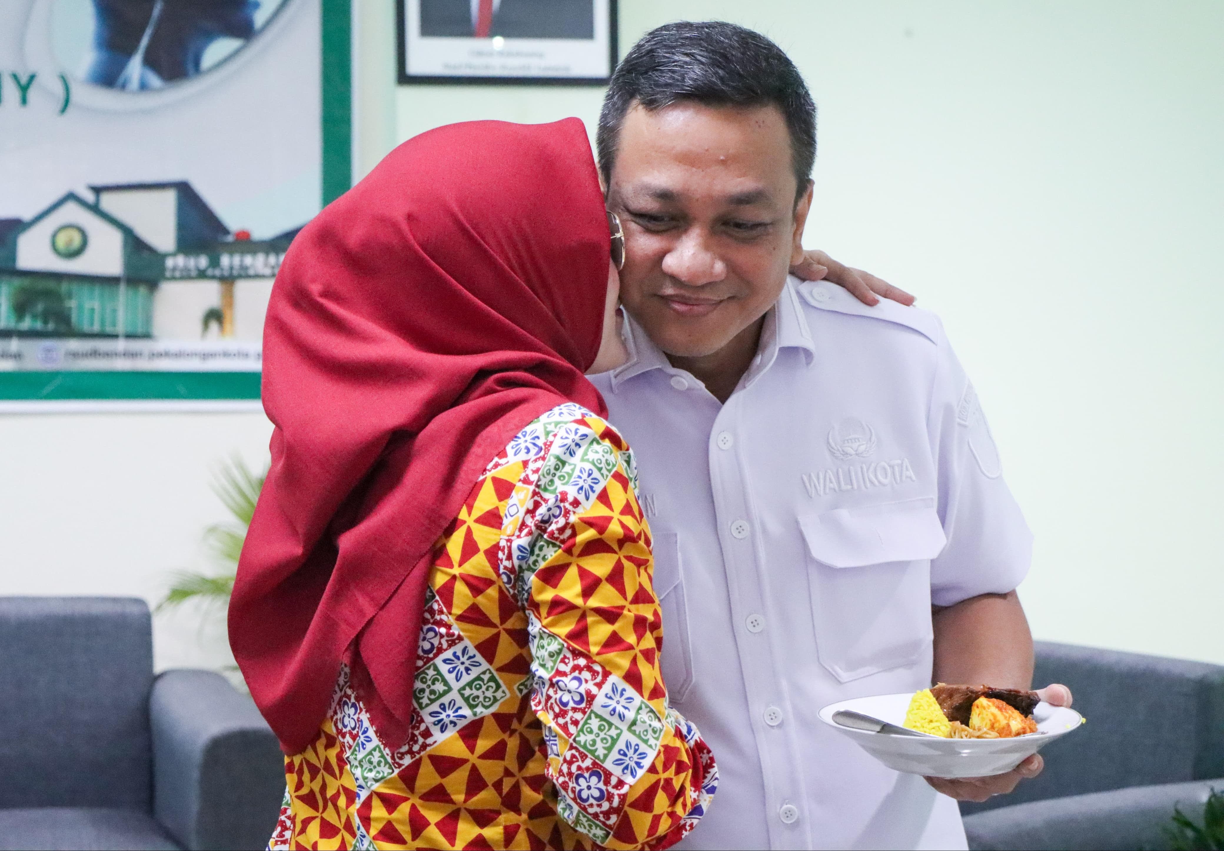 21 Tahun Usia Pernikahan, Wali Kota Bagikan Inspirasi Keluarga Harmonis 21 Tahun Usia Pernikahan, Wali Kota Bagikan Inspirasi Keluarga Harmonis