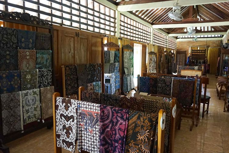 80 Persen Batik di Yogyakarta Berasal dari Pekalongan 80 Persen Batik di Yogyakarta Berasal dari Pekalongan