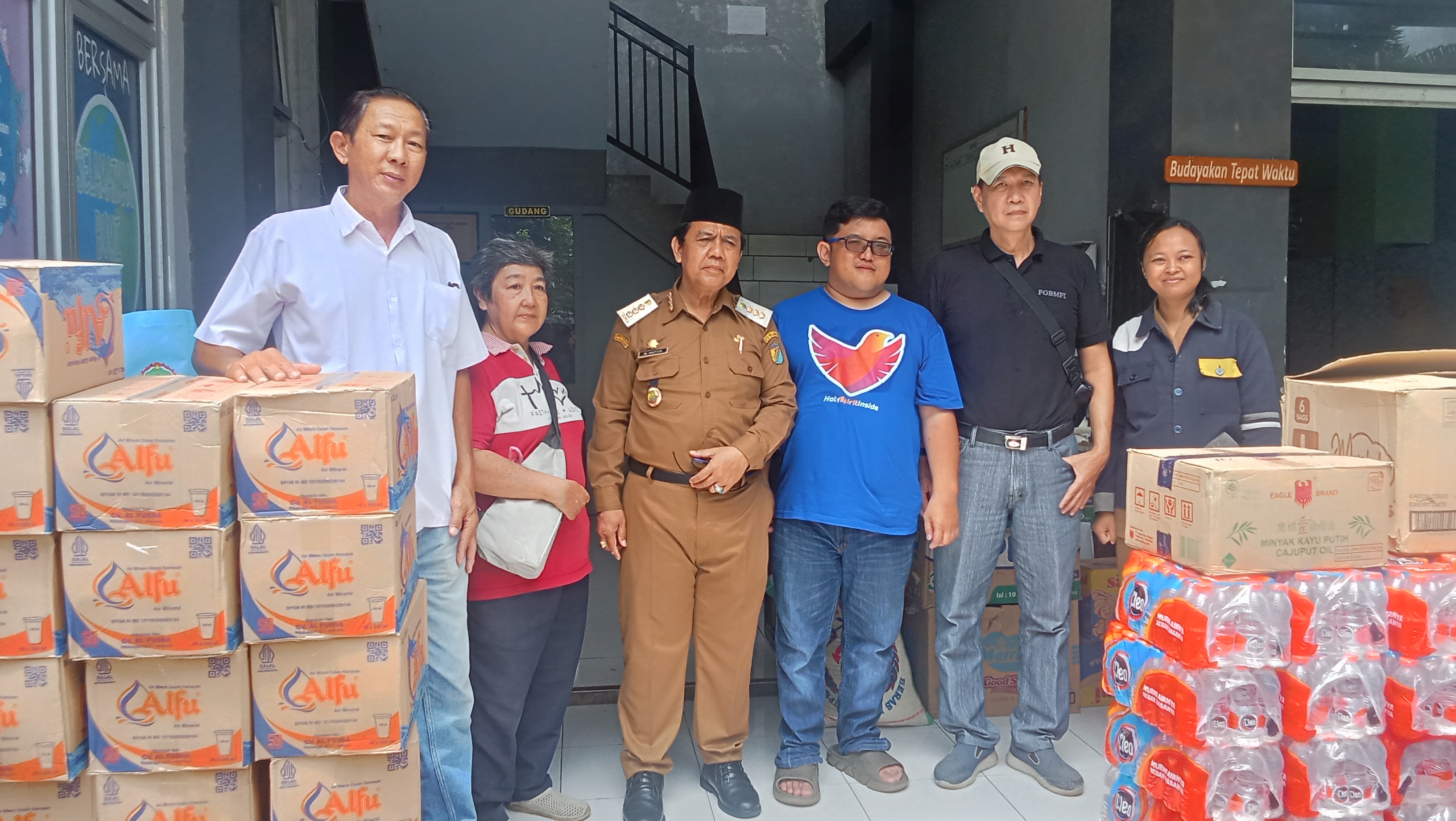 BAMAGNAS Salurkan Bantuan Kemanusiaan Untuk Pengungsi Banjir Pekalongan Barat