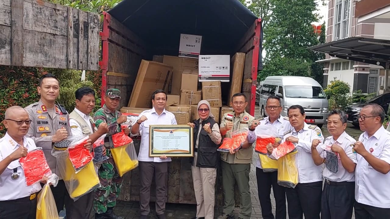 BNPB Turun Langsung, Perkuat Penanganan Banjir di Kota Pekalongan BNPB Turun Langsung, Perkuat Penanganan Banjir di Kota Pekalongan