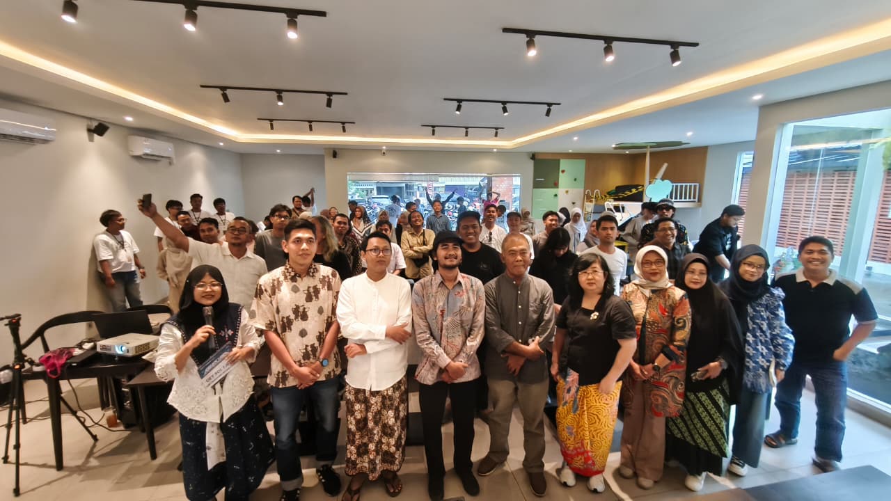 Warisan Seabad di Ujung Jalan: Dilema Regenerasi Batik Oey Soe Tjoen