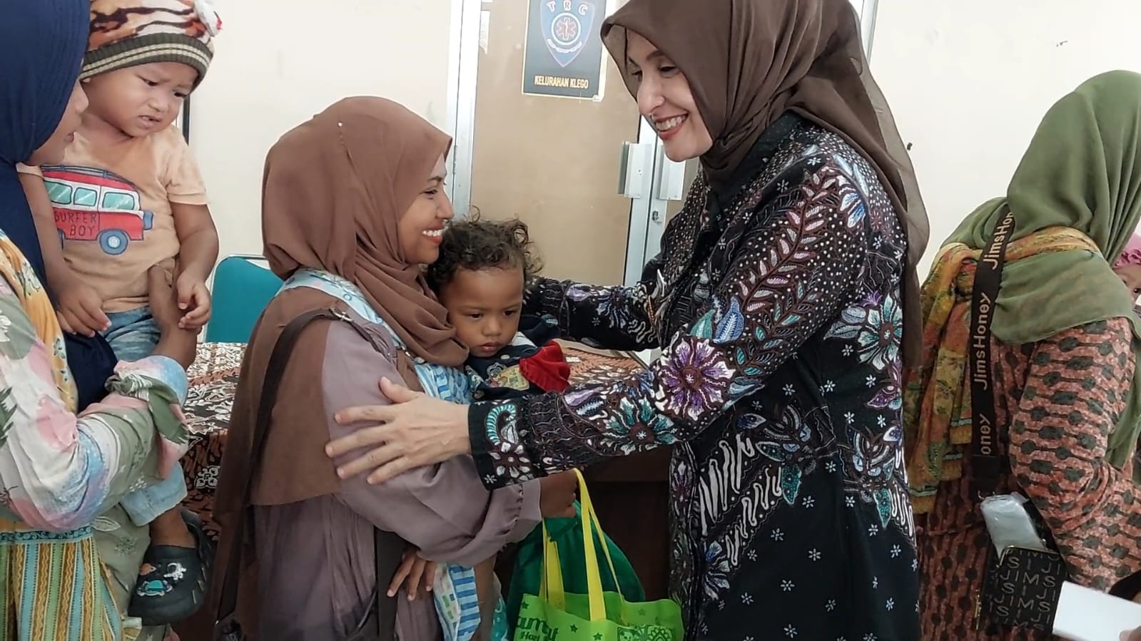 Dinkes Berikan Bantuan Rawan Stunting di Kelurahan Klego