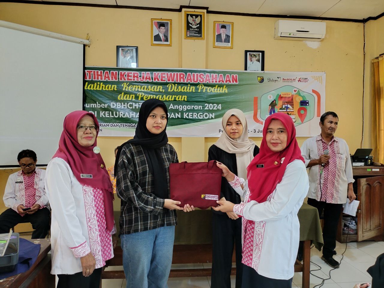 Dinperinaker Fasilitasi Pelatihan Kerja di Seluruh Wilayah Kelurahan