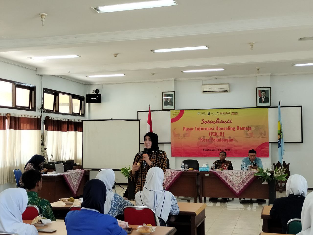 Dinsos P2KB Bekali Remaja Di Kota Batik Jadi Konselor Sebaya