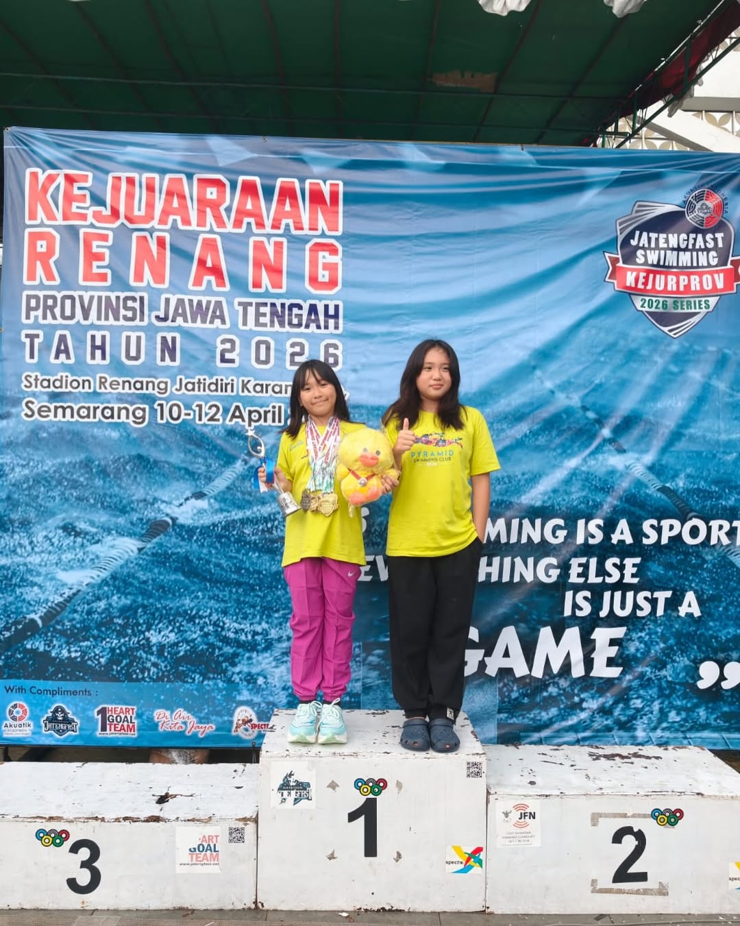 Dua Atlet Muda Batang Bersinar di Kejuaraan Renang Jateng 2026