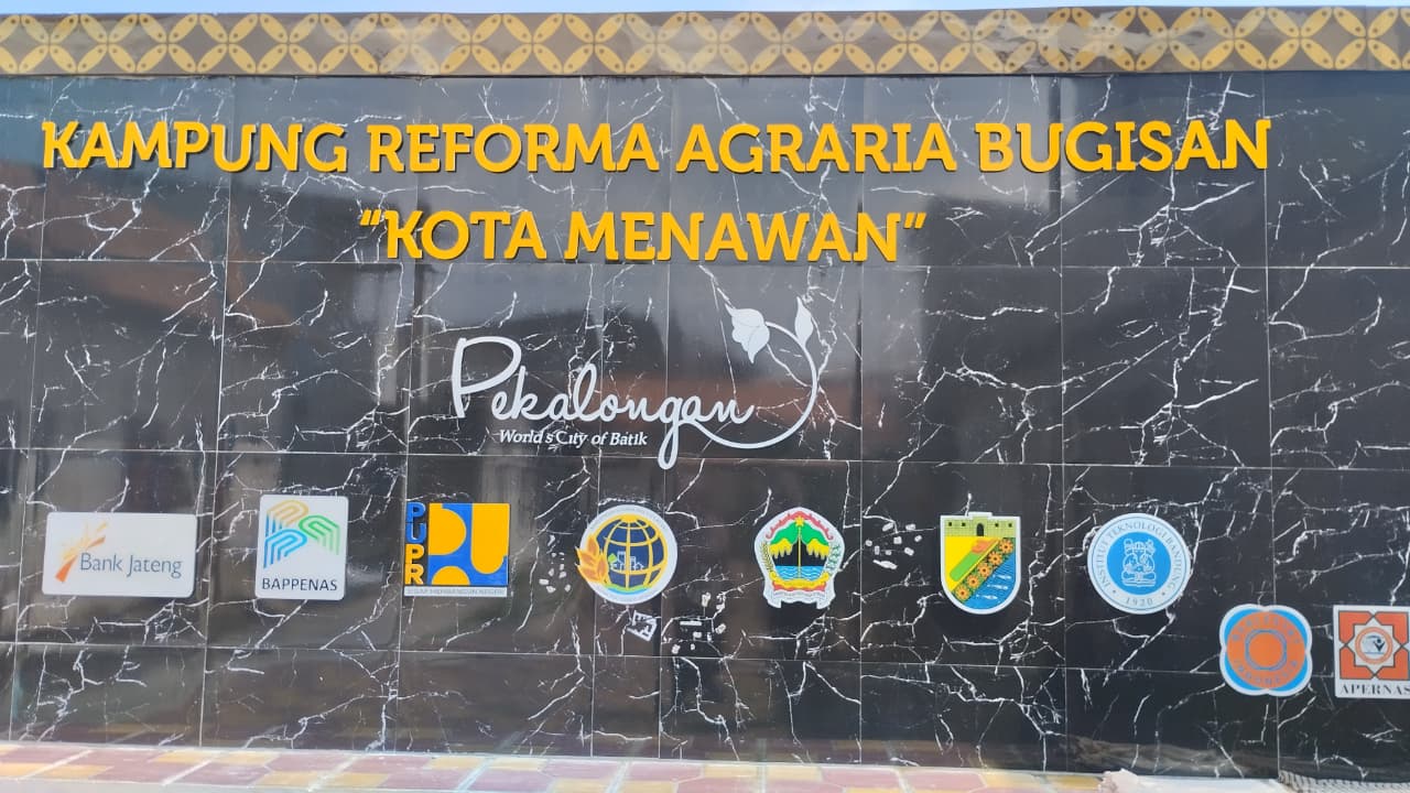Edukasi Warga Untuk Jaga Kebersihan di Kampung Bugisan