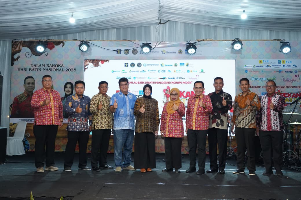Festival Batik Tiga Kota, Bukti Ekonomi Kreatif Bangkit dari Pekalongan Festival Batik Tiga Kota, Bukti Ekonomi Kreatif Bangkit dari Pekalongan