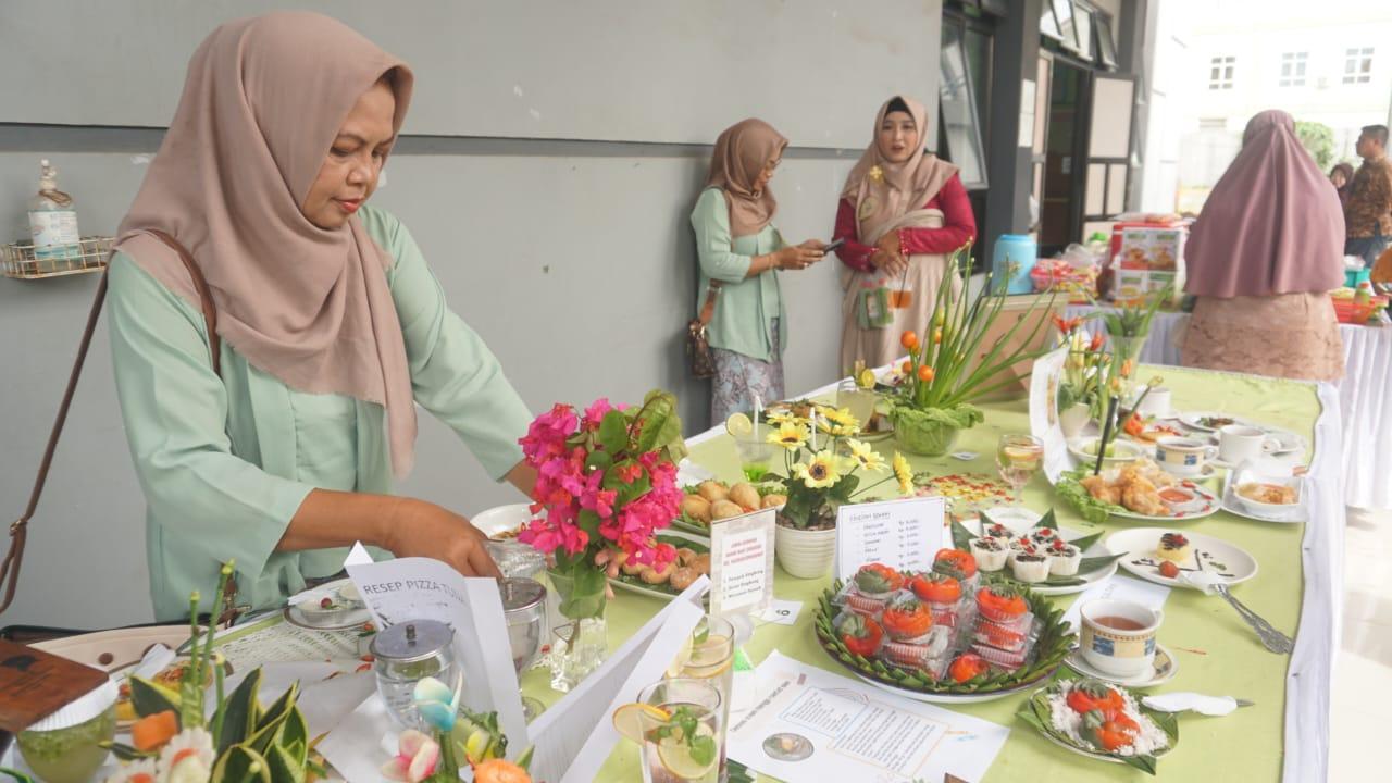 Hari Ibu, MSS Pekalongan Ajak Ibu Tunggal Belanja Kebutuhan Keluarga Hari Ibu, MSS Pekalongan Ajak Ibu Tunggal Belanja Kebutuhan Keluarga