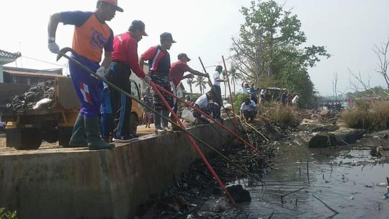 Jelang Musim Hujan BPBD Giat Bersihkan Sungai Bremi Jelang Musim Hujan BPBD Giat Bersihkan Sungai Bremi