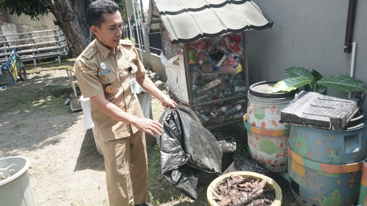 Kelurahan Kauman Edukasi Warga Kelola Sampah Dari Rumah