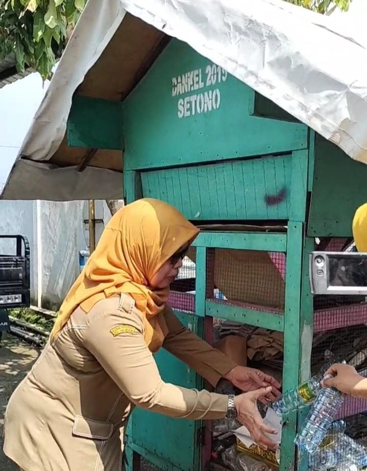 Kelurahan Setono Terus Edukasi Warganya Untuk Kelola Sampah