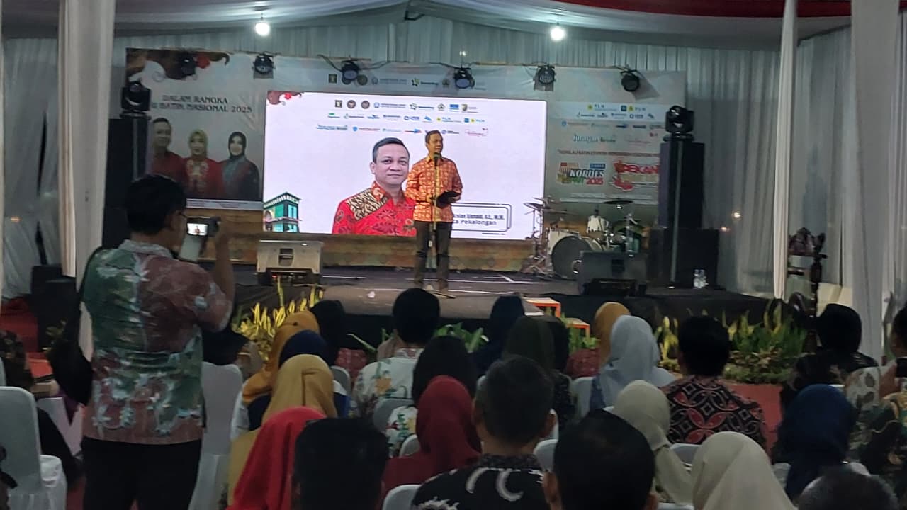 Kemenkop Nilai Kota Batik Layak Jadi Pusat Industri Garmen Kemenkop Nilai Kota Batik Layak Jadi Pusat Industri Garmen