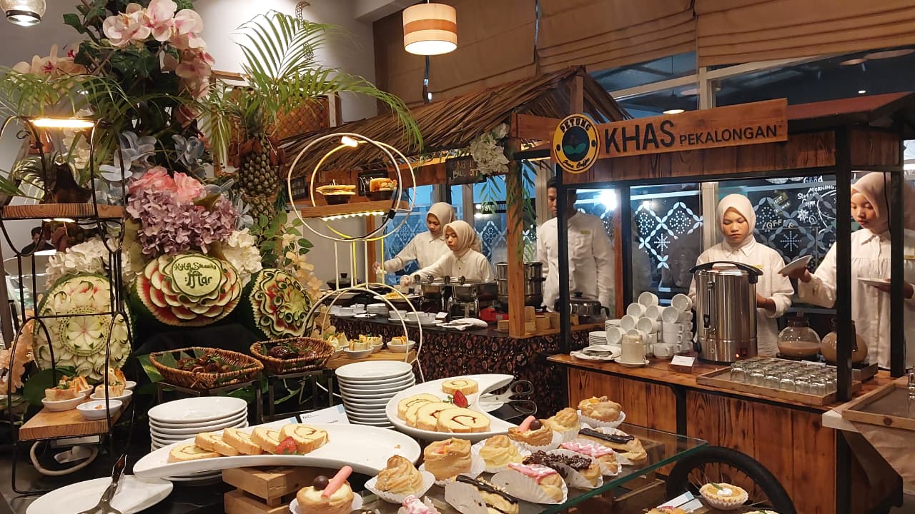 Khas Pekalongan Hotel Hadirkan “Khas Srawung Iftar 2026” Khas Pekalongan Hotel Hadirkan “Khas Srawung Iftar 2026”