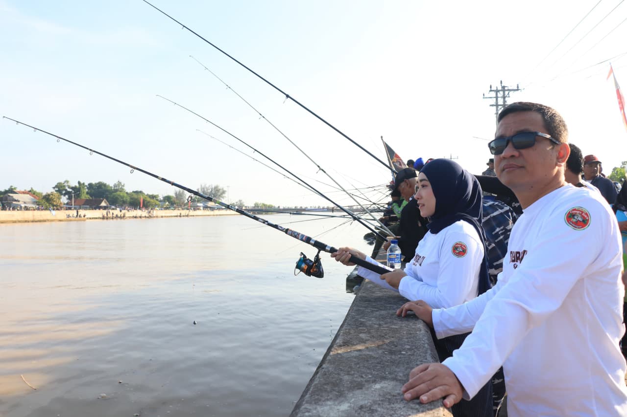 Lomba Mancing Sungai Slamaran, Geliat Ekonomi dan Wisata Kota Batik