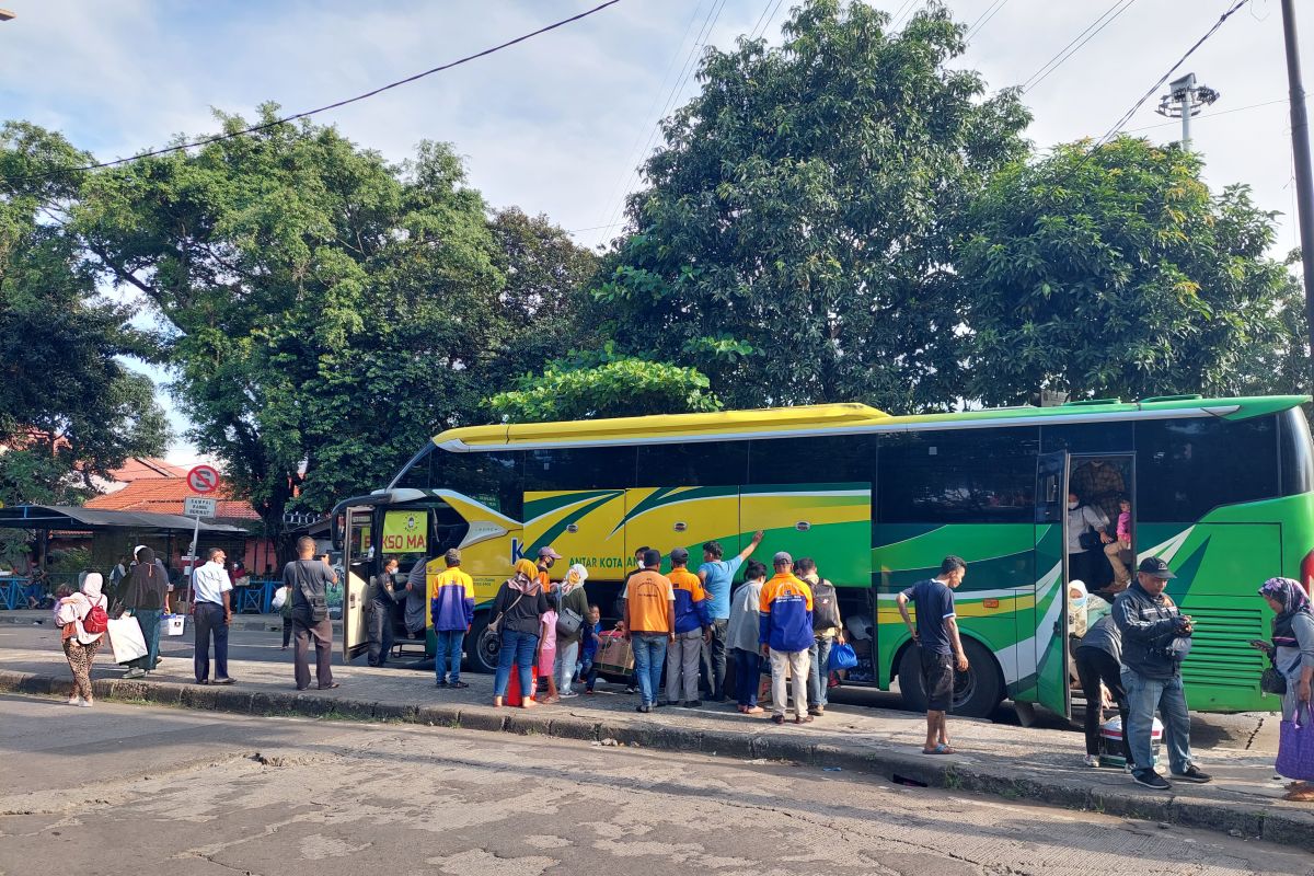 Jelang Mudik Lebaran, Terminal Pekalongan Perketat Ramp Check Bus dan Sopir Jelang Mudik Lebaran, Terminal Pekalongan Perketat Ramp Check Bus dan Sopir