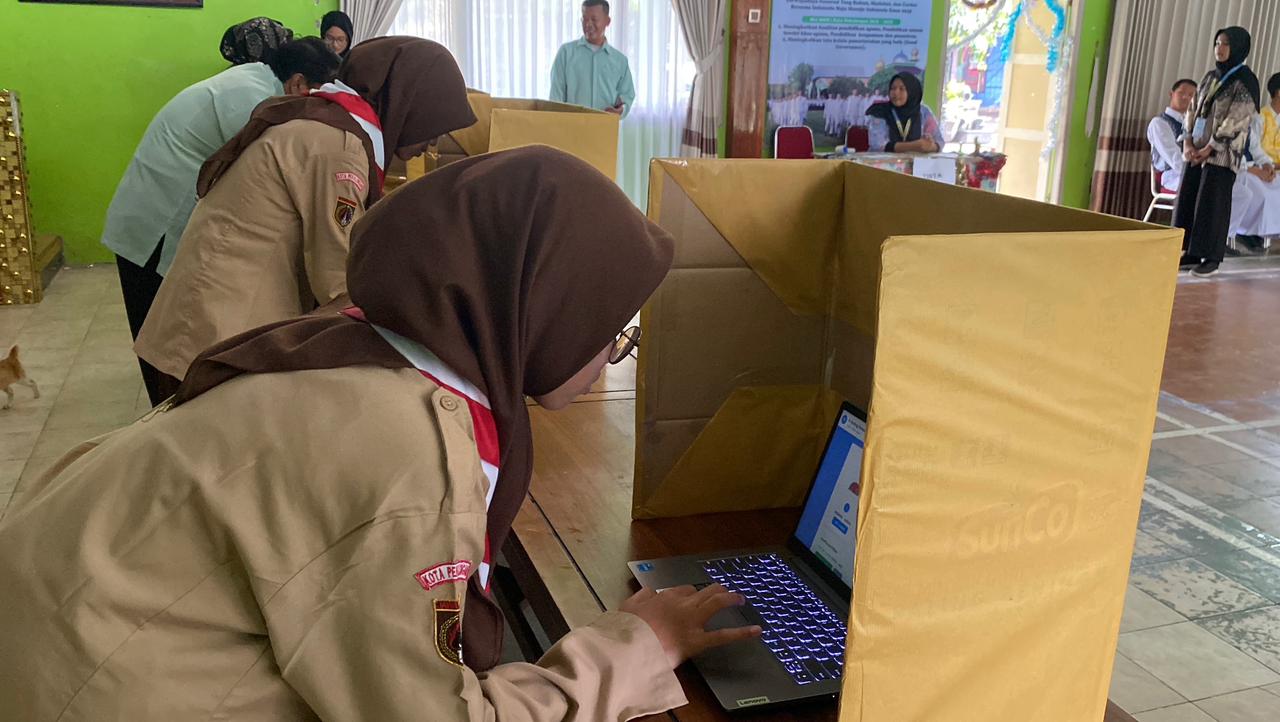 MAN 1 Pekalongan Gelar Pemilihan Ketua OSIM Secara Online MAN 1 Pekalongan Gelar Pemilihan Ketua OSIM Secara Online