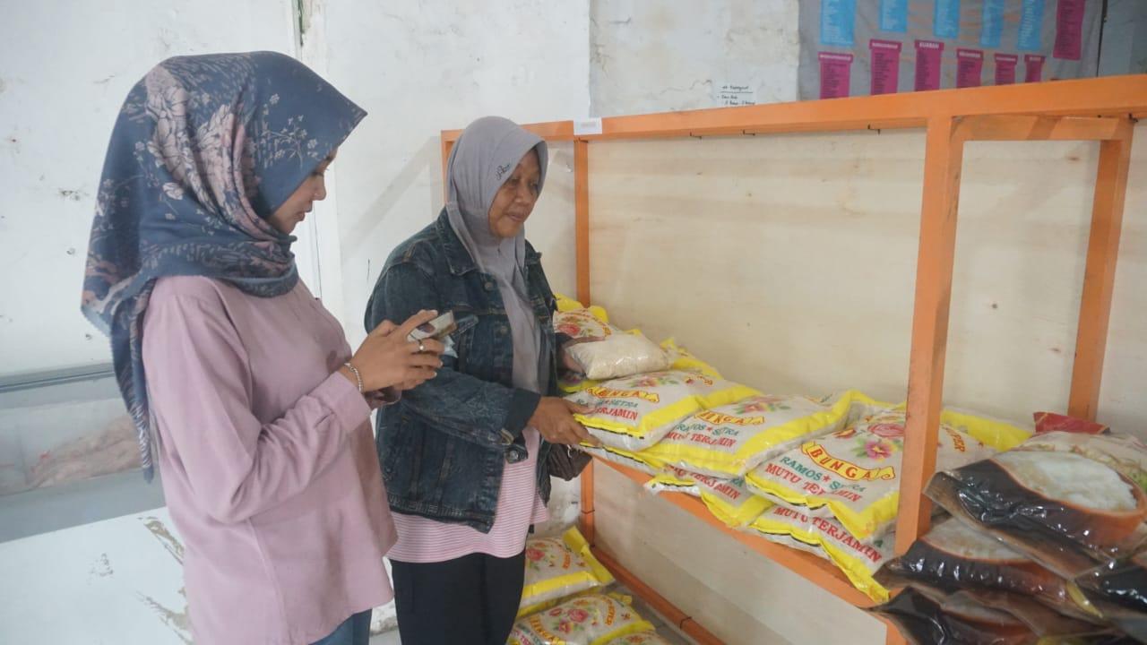 Pasar Murah Hadir di Lapangan Parkir DPRD Kota Pekalongan
