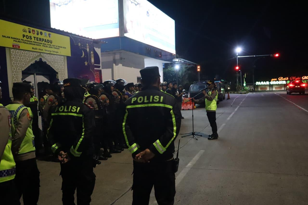 Patroli Gabungan Polres Pekalongan Kota Intensifkan Pengamanan Malam Akhir Pekan Patroli Gabungan Polres Pekalongan Kota Intensifkan Pengamanan Malam Akhir Pekan