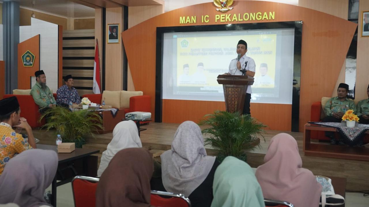 Pemkot Pekalongan Perkuat Aturan Perizinan Berbasis Risiko Demi Lindungi Usaha Lokal Pemkot Pekalongan Perkuat Aturan Perizinan Berbasis Risiko Demi Lindungi Usaha Lokal