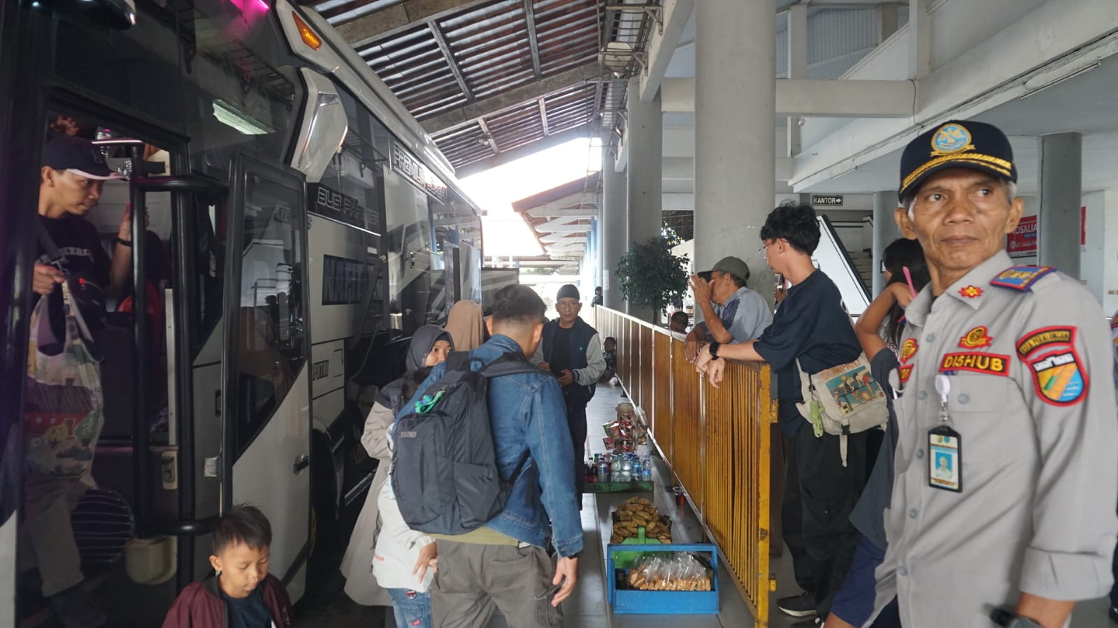 Pemudik Gratis Program Pemprov Jateng Tiba Selamat di Pekalongan