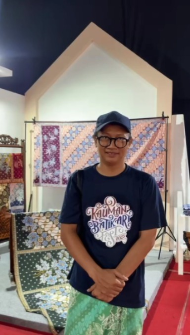 Peserta Pameran Antusias Meriahkan Pekan Batik Nusantara 2025 Peserta Pameran Antusias Meriahkan Pekan Batik Nusantara 2025