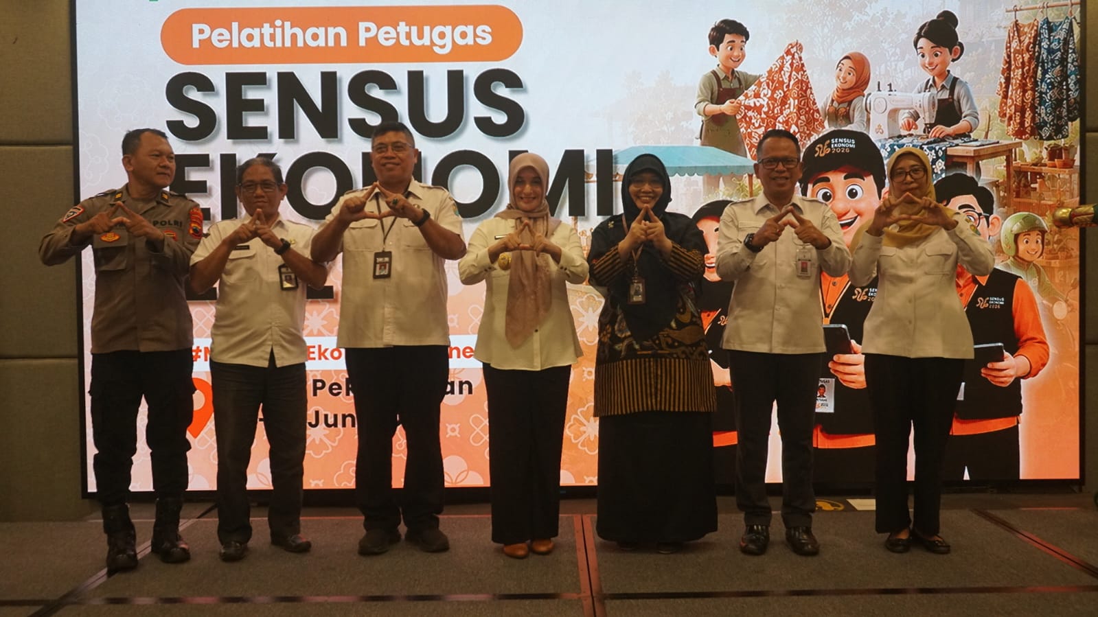Petugas Sensus Ekonomi Ajak Masyarakat Pekalongan Berpartisipasi Aktif Petugas Sensus Ekonomi Ajak Masyarakat Pekalongan Berpartisipasi Aktif