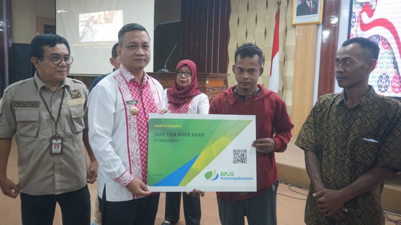 Program Batik Berlian Santuni Ahli Waris 3 Pekerja Rentan