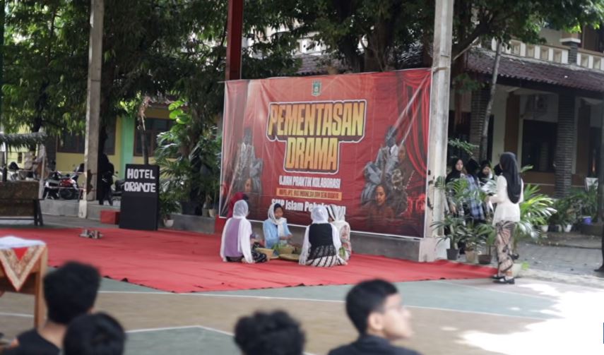 SMP Islam Pekalongan Gelar Ujian Praktik Drama Jejak Nusantara