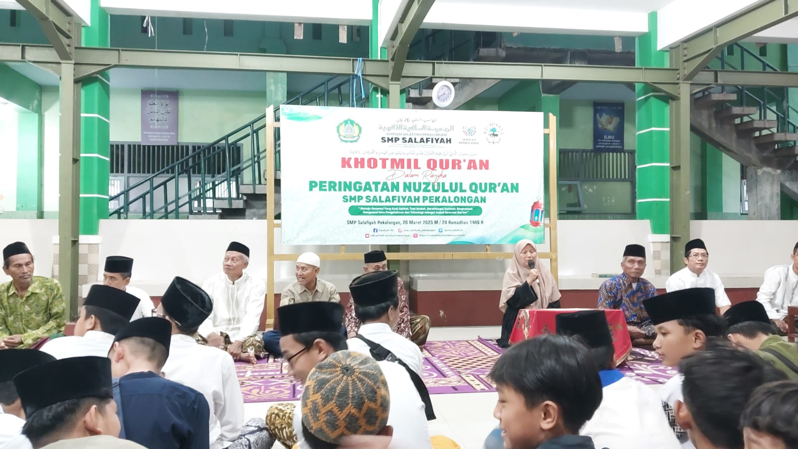SMP Salafiyah Pekalongan Gelar Khotmil Quran  