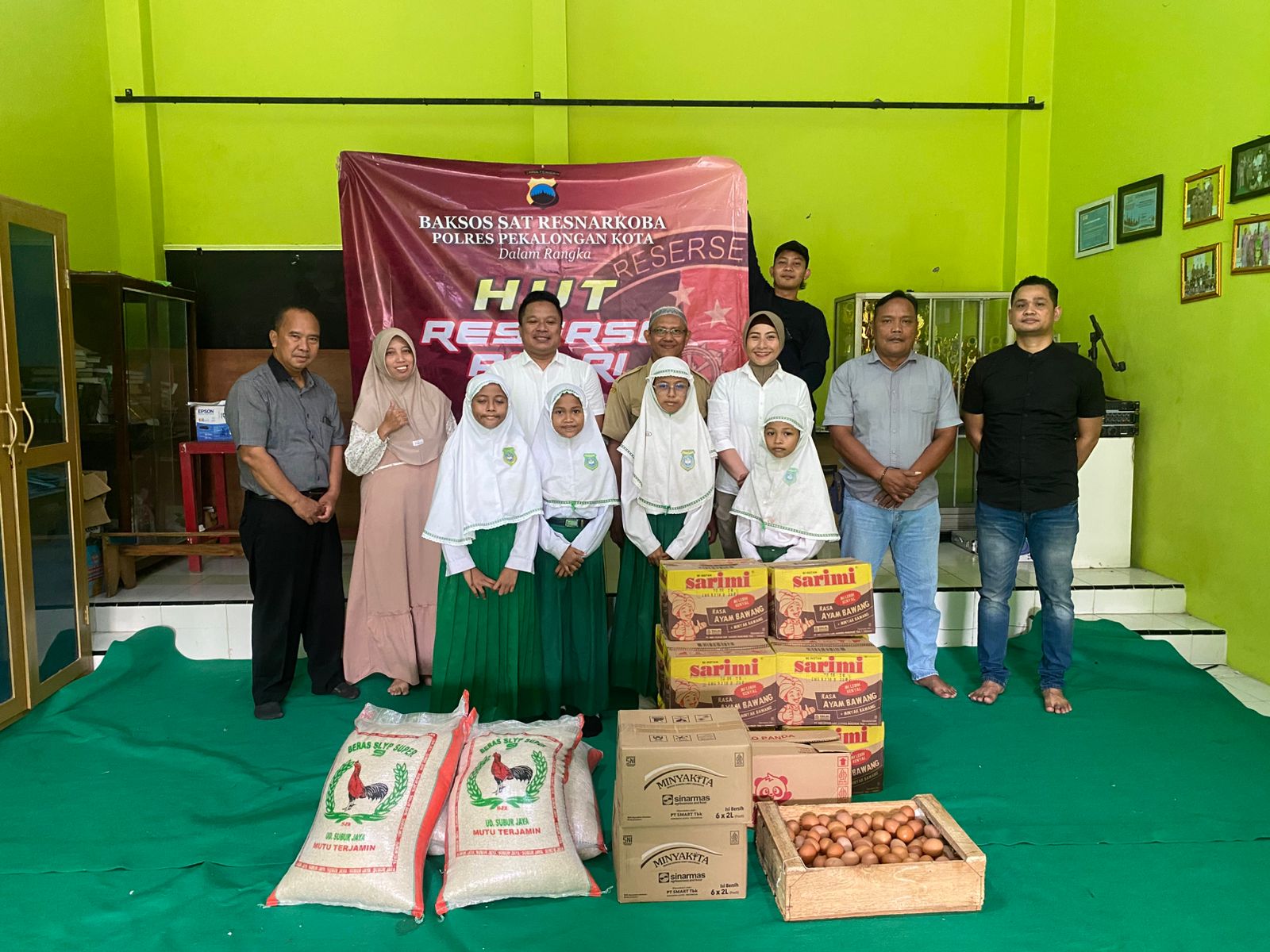 Sat Resnarkoba Polres Pekalongan Kota Gelar Bakti Sosial di Panti Asuhan Sat Resnarkoba Polres Pekalongan Kota Gelar Bakti Sosial di Panti Asuhan