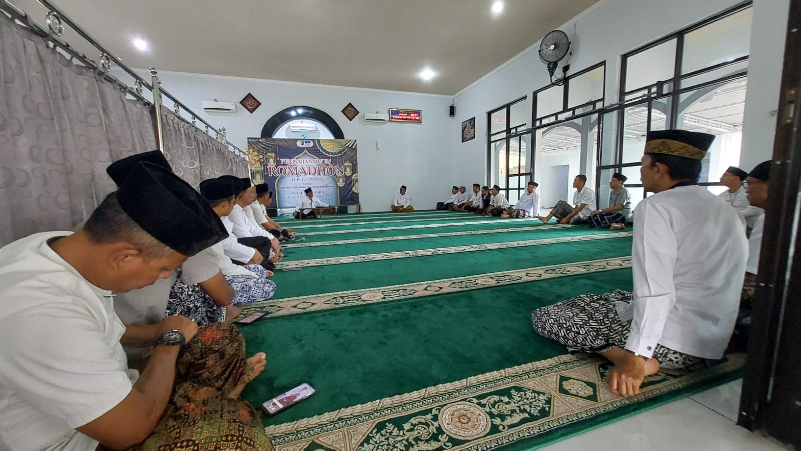 Sekda Gelar Pengajian Jumat Pagi dan Safari Tarling 