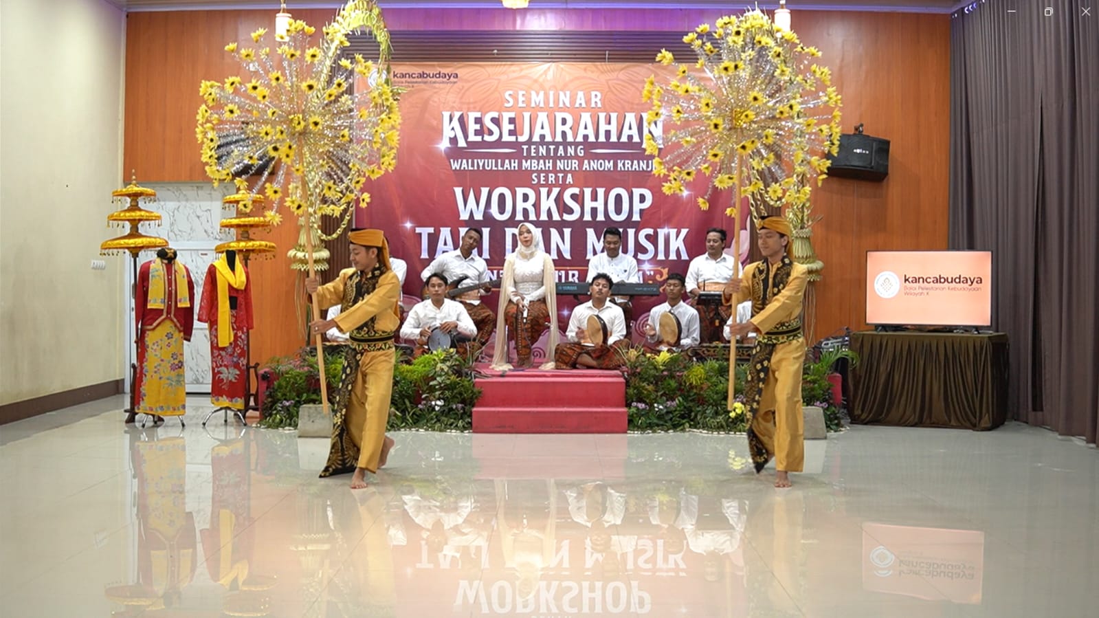 Seminar Sejarah Mbar Nur Anom Hidupkan Kreativitas Anak Muda Pekalongan Seminar Sejarah Mbar Nur Anom Hidupkan Kreativitas Anak Muda Pekalongan
