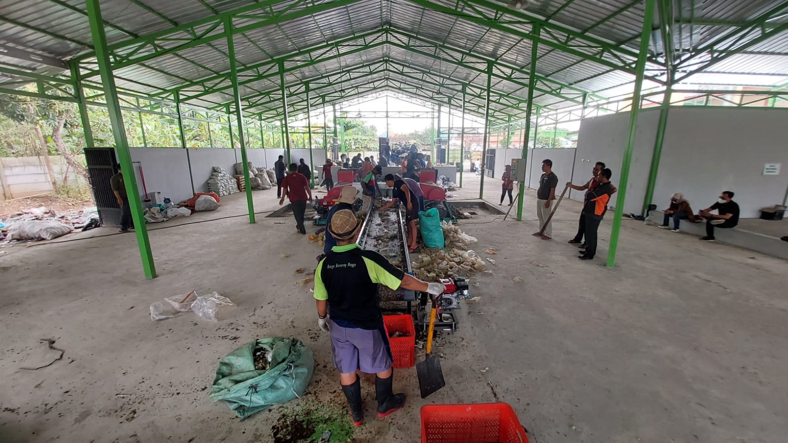 TPST Mitra Brayan Resik Dimaksimalkan Olah Sampah