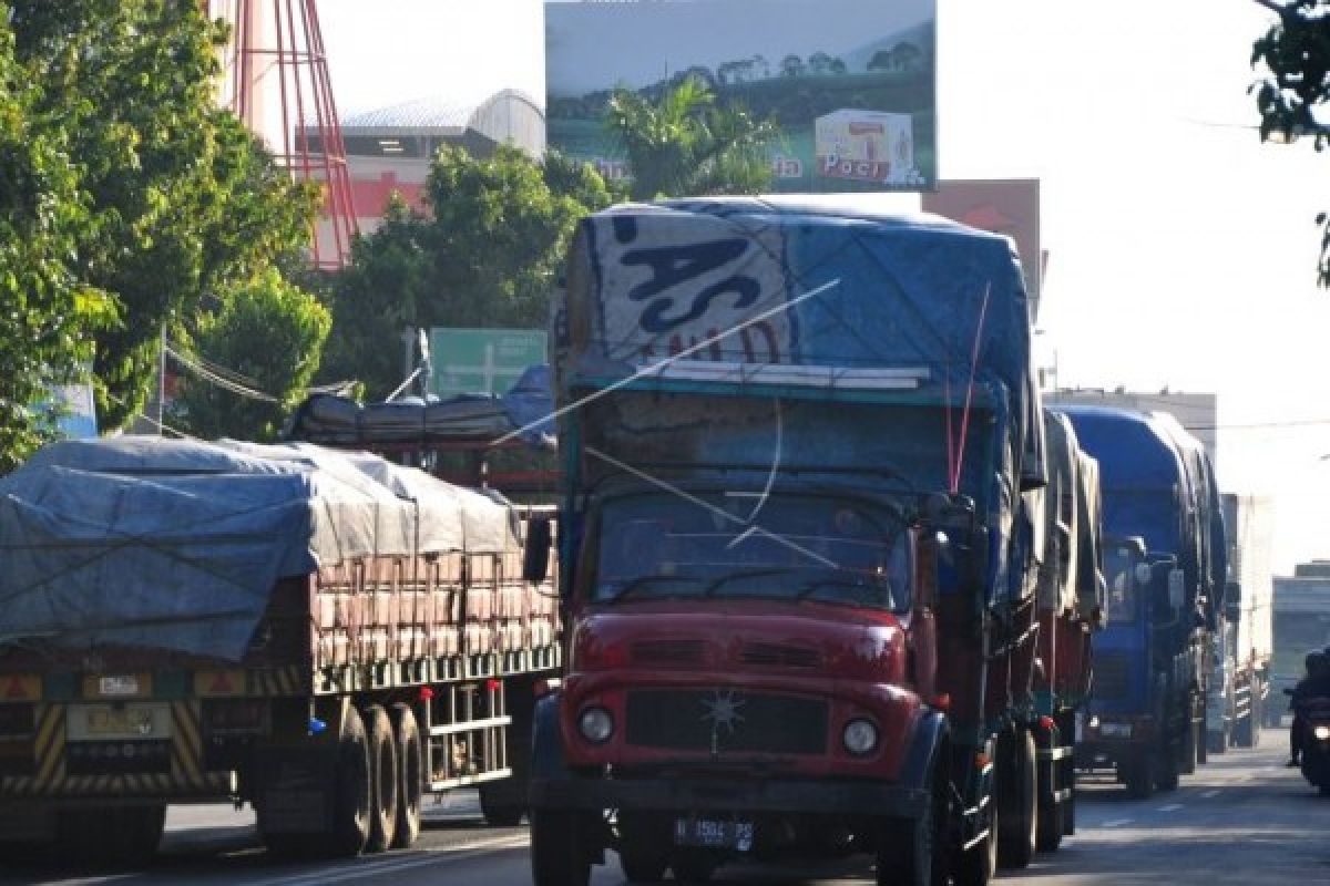 Truk Pengangkut Barang Mulai Dilarang Melintas di Kota Pekalongan