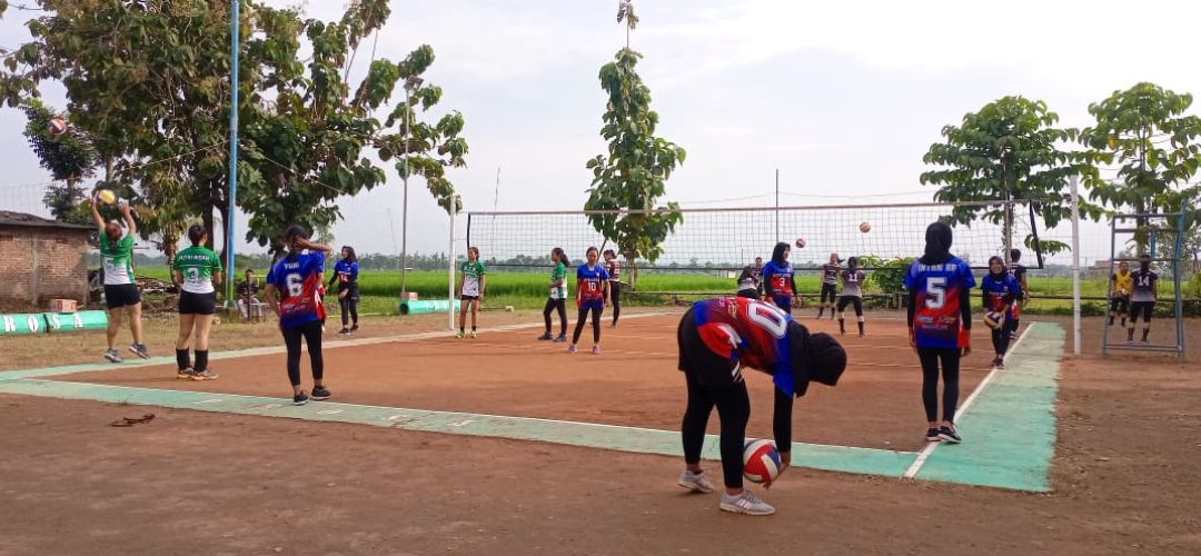 UKM Olahraga AAK Pekalongan Bina Atlet Muda Lewat Turnamen Voli
