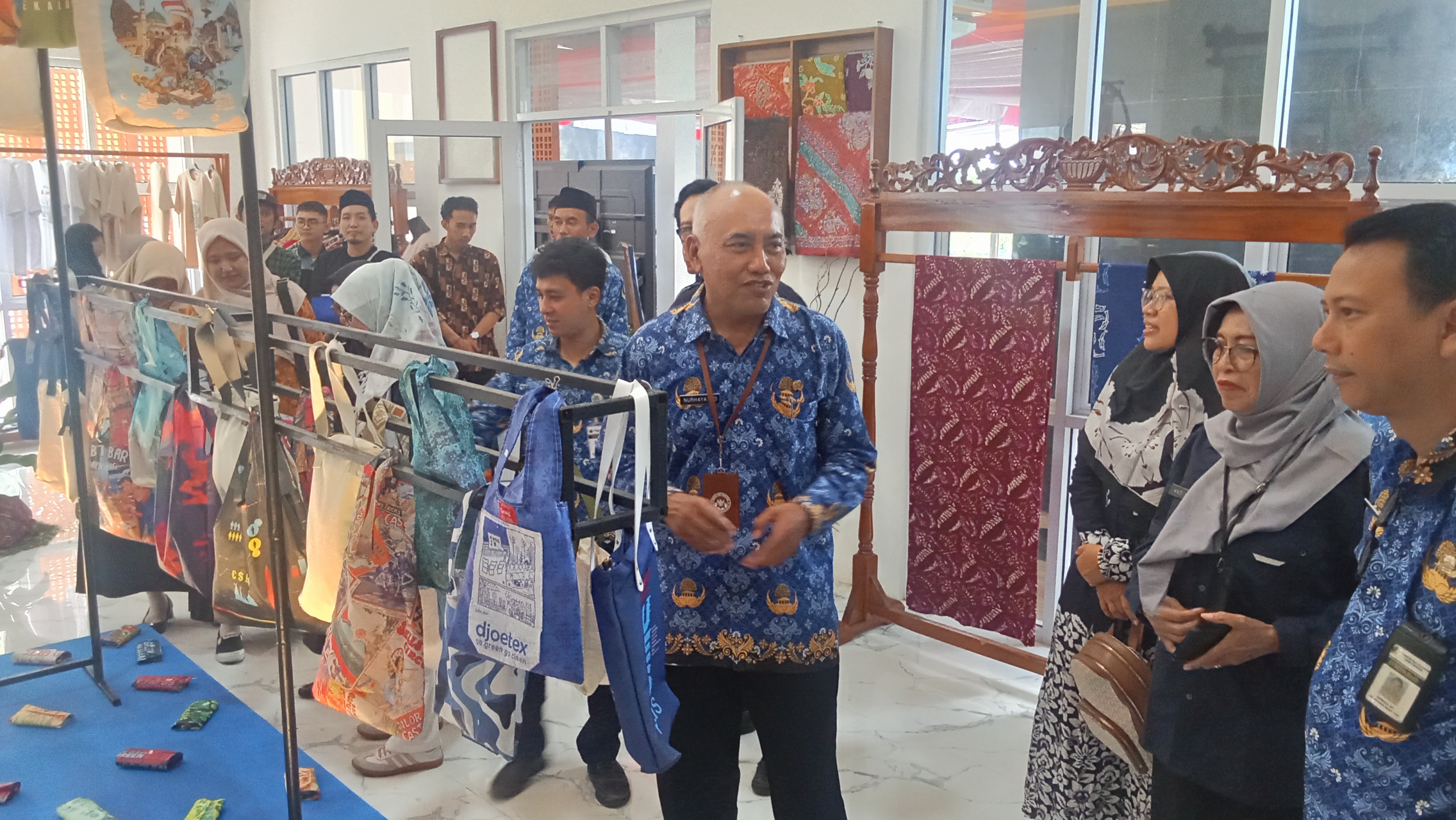 Unjuk Karya Simori Craft, Siswa SMKN 3 Pekalongan Tampilkan Produk Ramah Lingkungan Unjuk Karya Simori Craft, Siswa SMKN 3 Pekalongan Tampilkan Produk Ramah Lingkungan