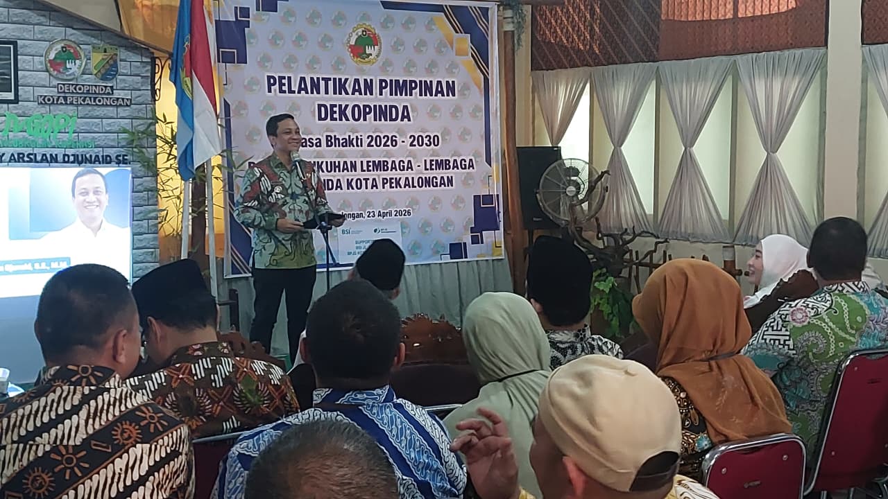 Wali Kota Aaf Harapkan Pengurus Baru Dekopinda Pemulihan Marwah Koperasi Wali Kota Aaf Harapkan Pengurus Baru Dekopinda Pemulihan Marwah Koperasi