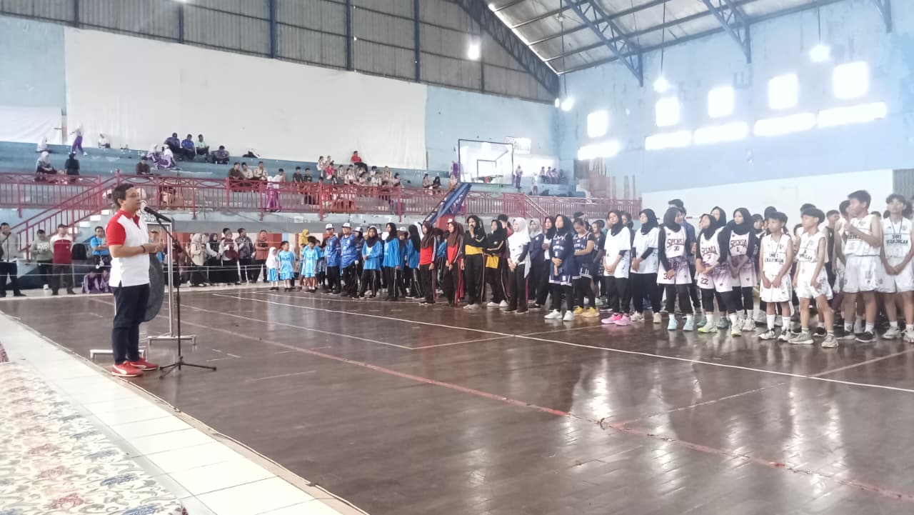 Wali Kota Pekalongan Dorong Atlet Muda Berprestasi di POPDA 2025 Wali Kota Pekalongan Dorong Atlet Muda Berprestasi di POPDA 2025