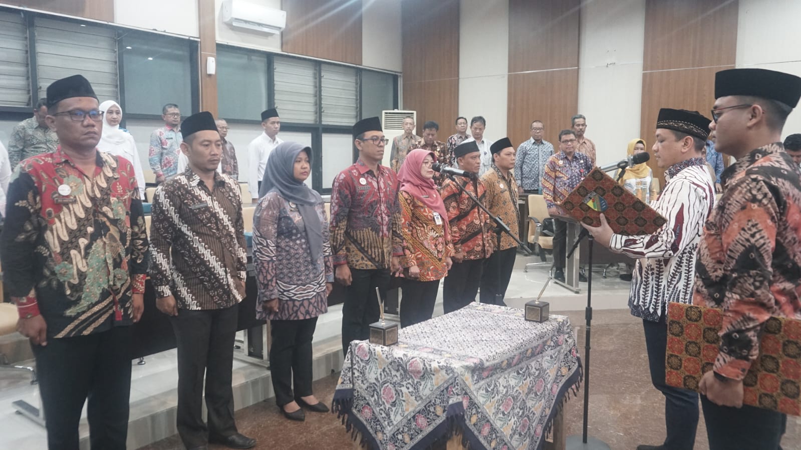 Wali Kota Pekalongan Lantik Tujuh Pejabat dalam Rotasi StrategisWali Kota Pekalongan Lantik Tujuh Pejabat dalam Rotasi Strategis